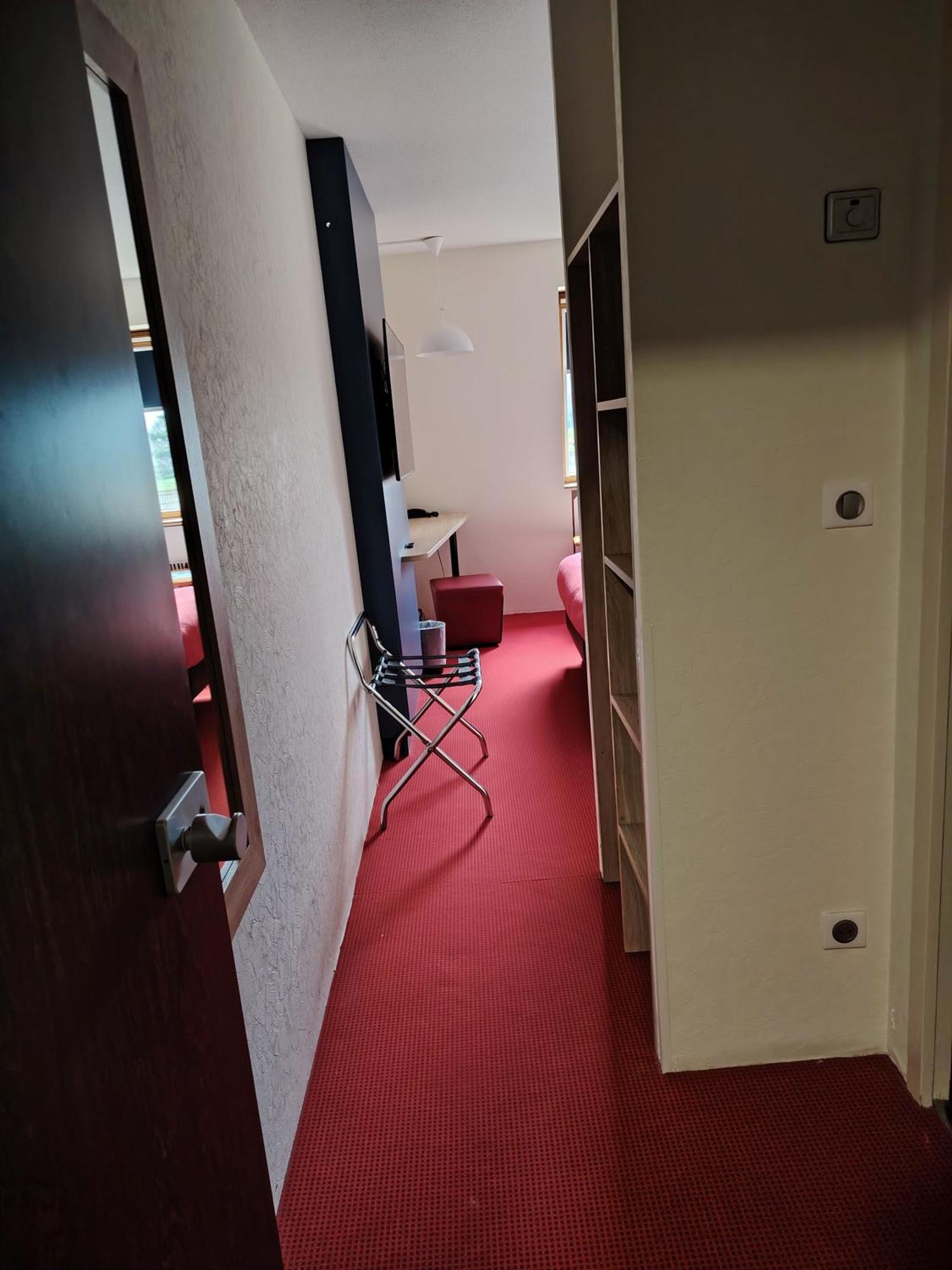 Kyriad Laon Exterior foto
